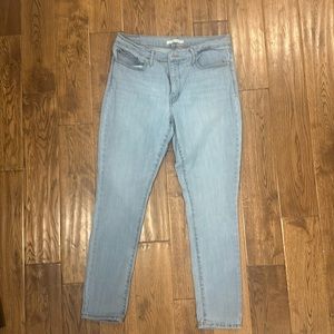 Levi’s women’s skinny jeans